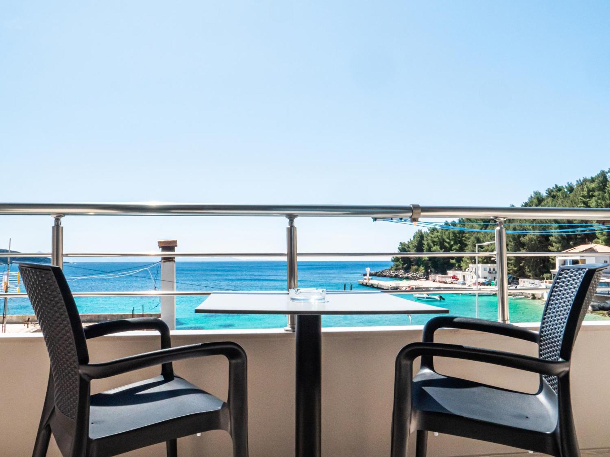 Endless Blue * Himare